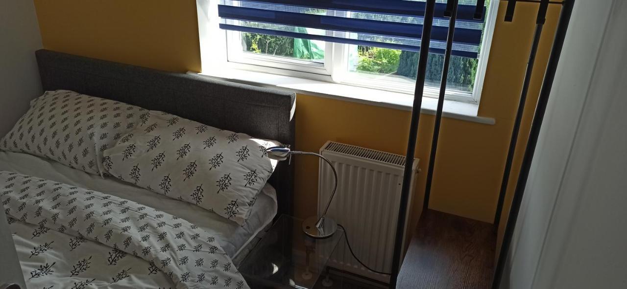 Сasa de vacaciones Broxtowe House -3 Bed House Parking